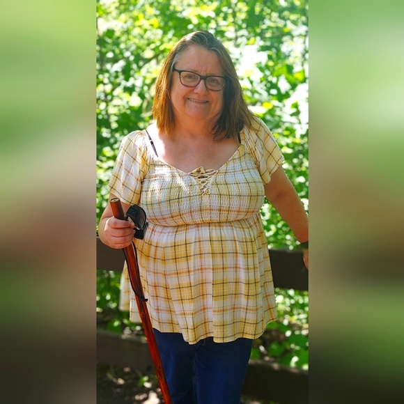 Meet your Posher, Shirley - Picture 3 of 4